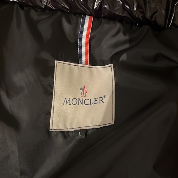 Black Moncler Winter Jacket - Picture 4 of 6